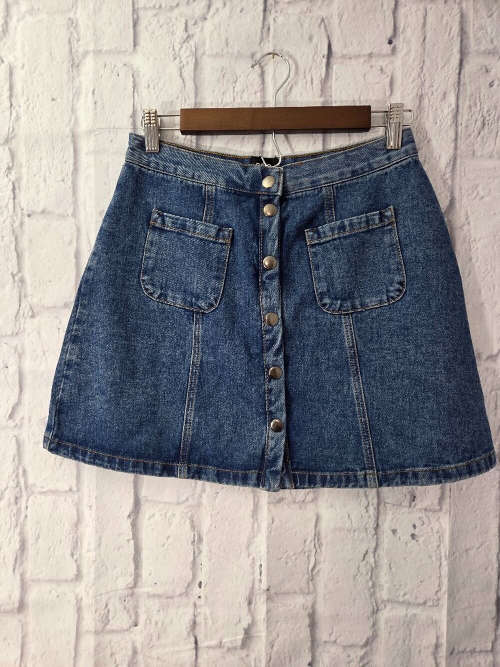 BDG Urban Outfitters M 100% Cotton Medium Wash Denim  Button Front Mini Skirt